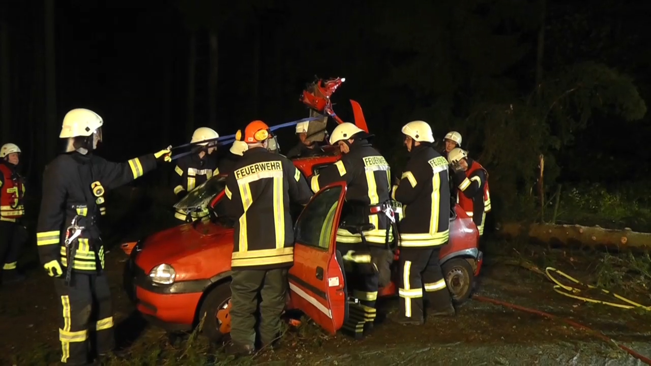MEgional am 22. Oktober 2019 mit der Nachtübung der Feuerwehren