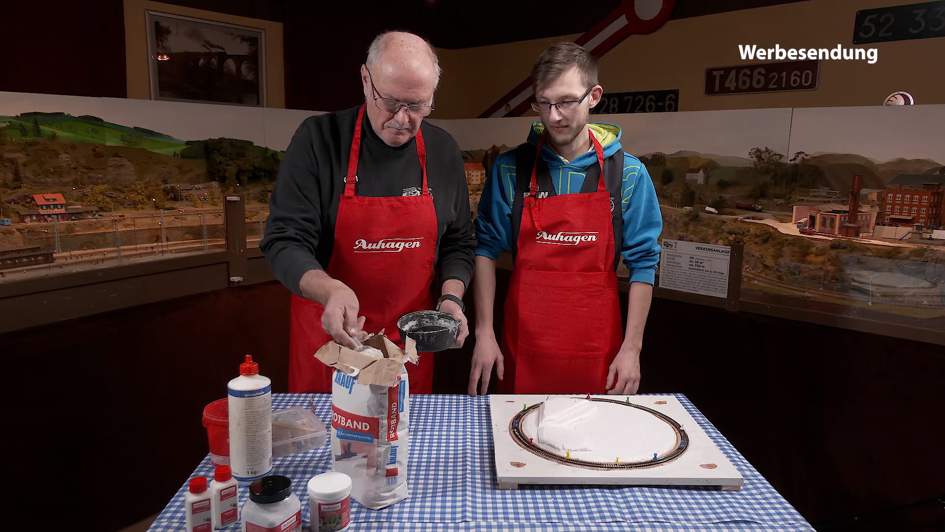 Advent dr hemm in der 52. Kalenderwoche mit einem Basteltipp der Zschopauer Modelleisenbahnfreunde